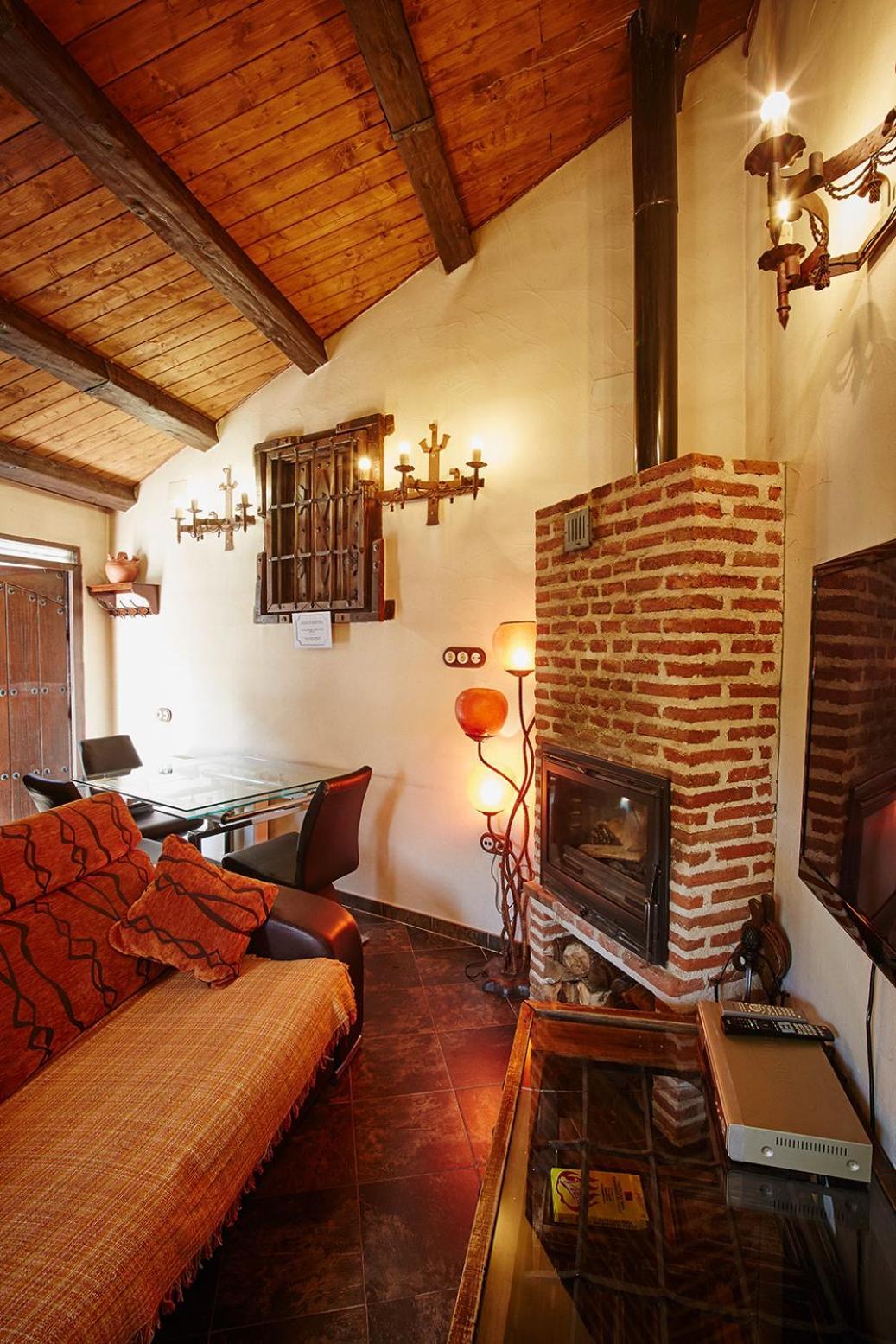 فيلا Casa De Cucu Navaluenga Ávila المظهر الخارجي الصورة